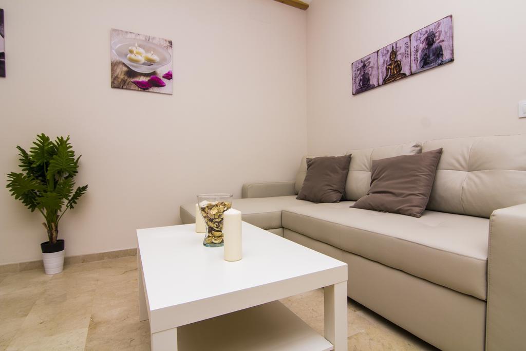 Apartamentos Centro Puerto De Santa Maria El Puerto de Santa Maria Luaran gambar